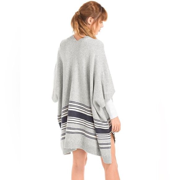 GAP Gray Western Wrap Poncho Cardigan Cape Wool Camel Hair Blend Blue Stripes - Picture 3 of 11